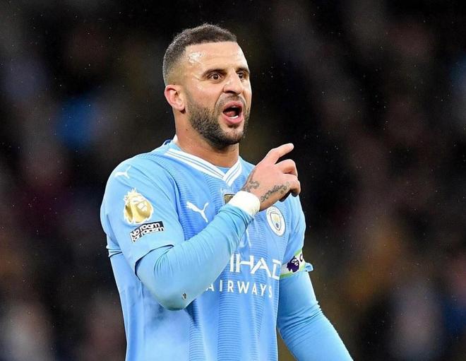 意大利上一场参加世界杯的首发11人：6人已退役，2人无球队（意大利上次世界杯首发11人中，6人已退役，2人暂无球队）