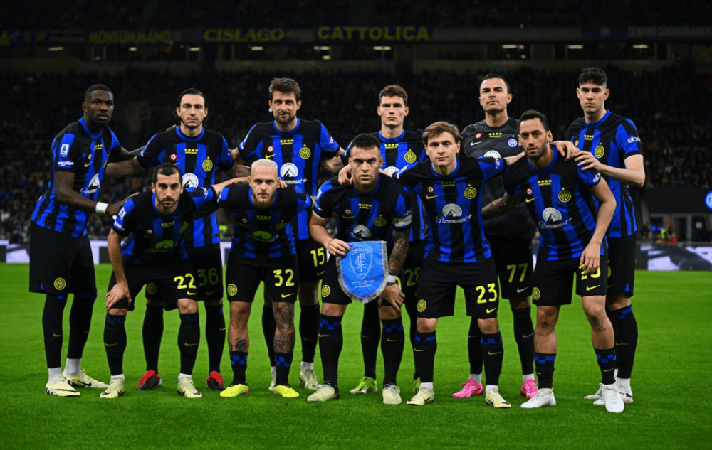 76人险胜雄鹿，马克西爆发，76人升至东部第六，雄鹿三连败。（76人险胜雄鹿，马克西发威助队升至东部第六，雄鹿吞三连败）