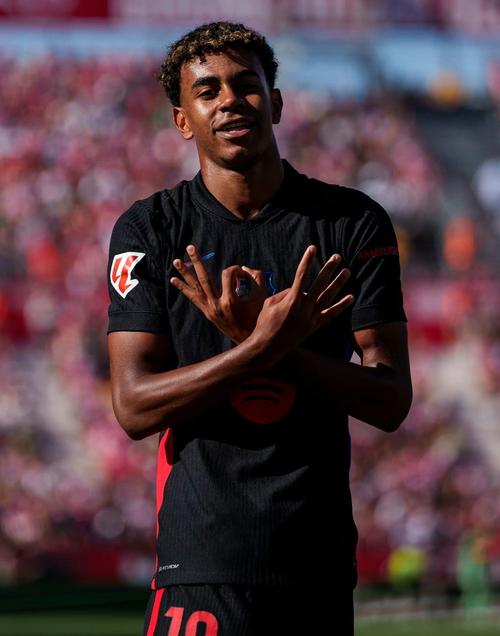 总是那几个人！湖人主帅气炸 公开痛批有球员不够努力（又是那些人！湖人主帅发飙，公开指责部分球员不够努力）