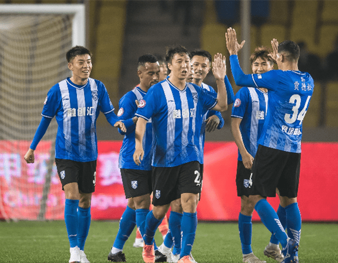 富安健洋：加盟阿贾克斯是全新开始，希望能成为年轻球员榜样（富安健洋：转投阿贾克斯开启新篇章，盼成年轻球员楷模）