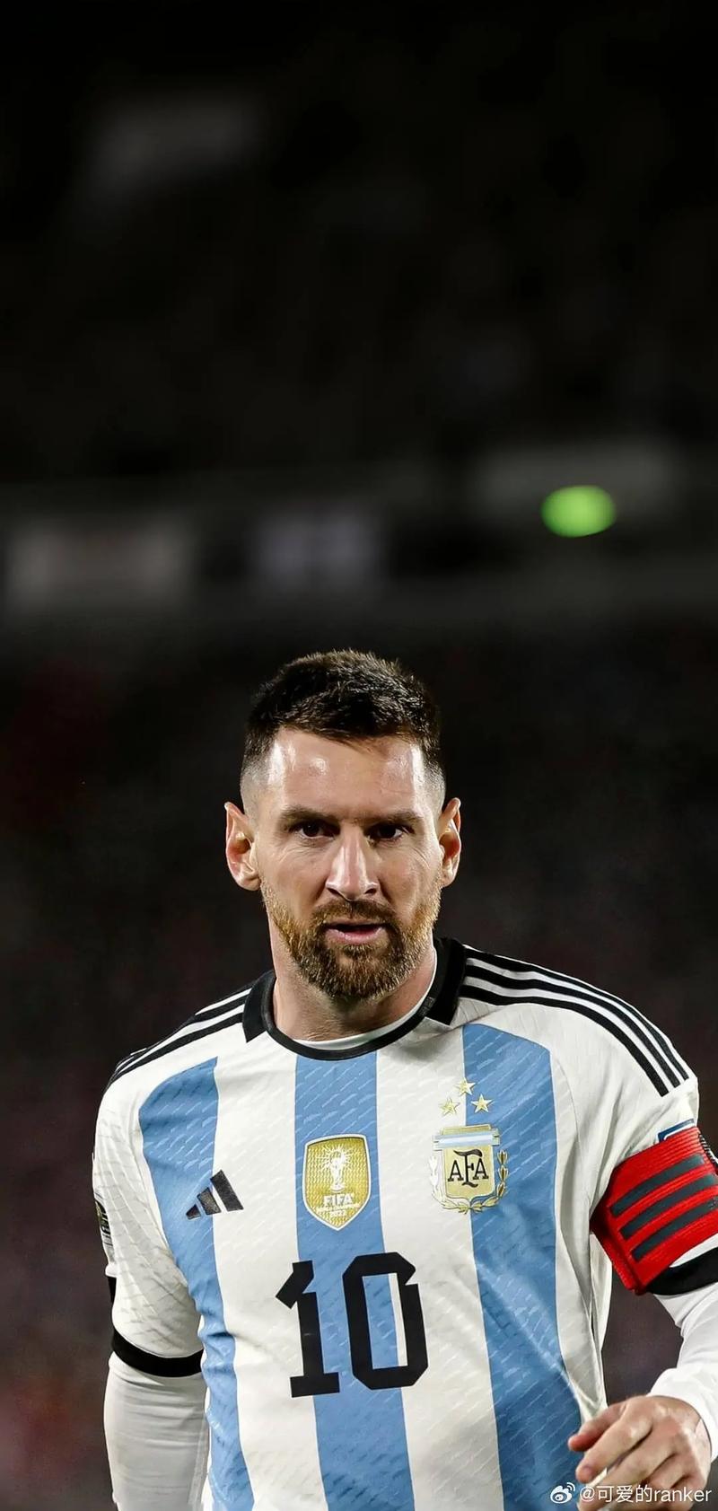 小贝：我希望梅西退役后住在迈阿密，但他说只想住诺坎普附近（贝克汉姆：盼梅西退役后定居迈阿密，但他称只愿住在诺坎普附近）